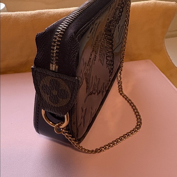 Lv vernis mini pochette - Picture 3 of 8